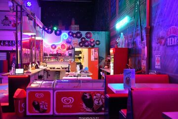 Y a-t-il un snacking dans le complexe ?