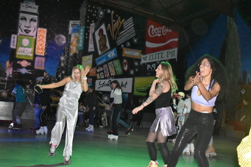 Les soirées à thèmes du Roller Dance près de Montpellier Les soirées à thèmes du Roller Dance près de Montpellier